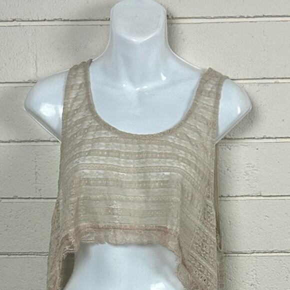 Urban Outfitters Kimichi Blue Lace Top size M/L NWT - Picture 5 of 10